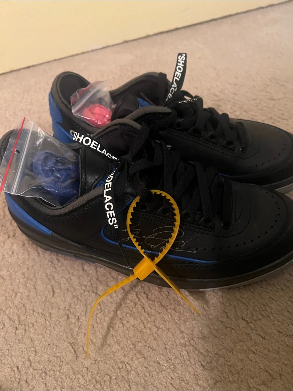 Nike Black and Blue Low-Top Sneakers